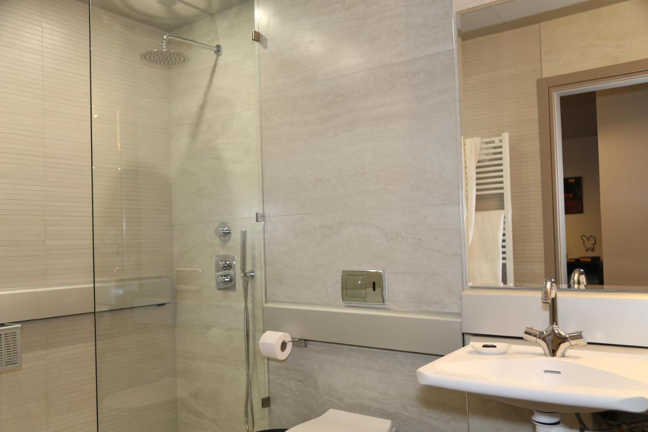 Rooster Suites 雅典 外观 照片